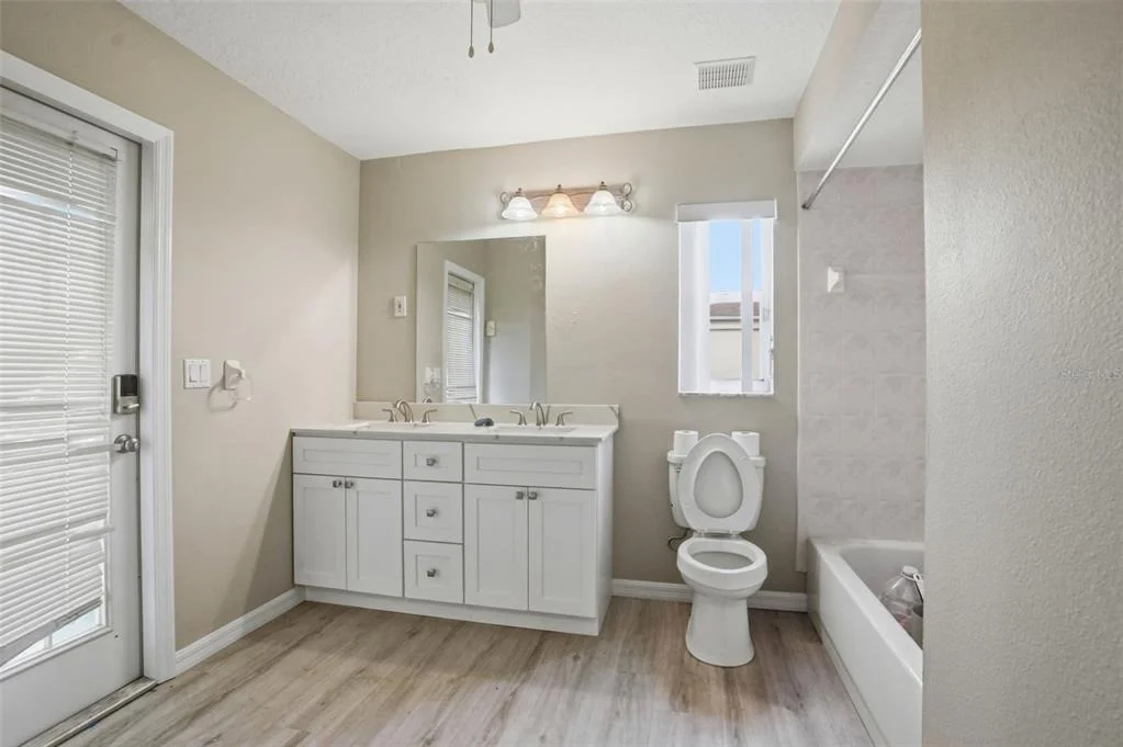 Photo of 8038 MADRID ROAD