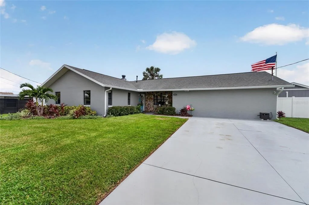 Photo of 3422 W SHELL POINT ROAD