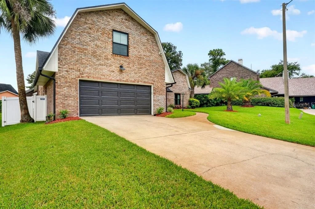 Photo of 3 FOX HOLLOW DRIVE