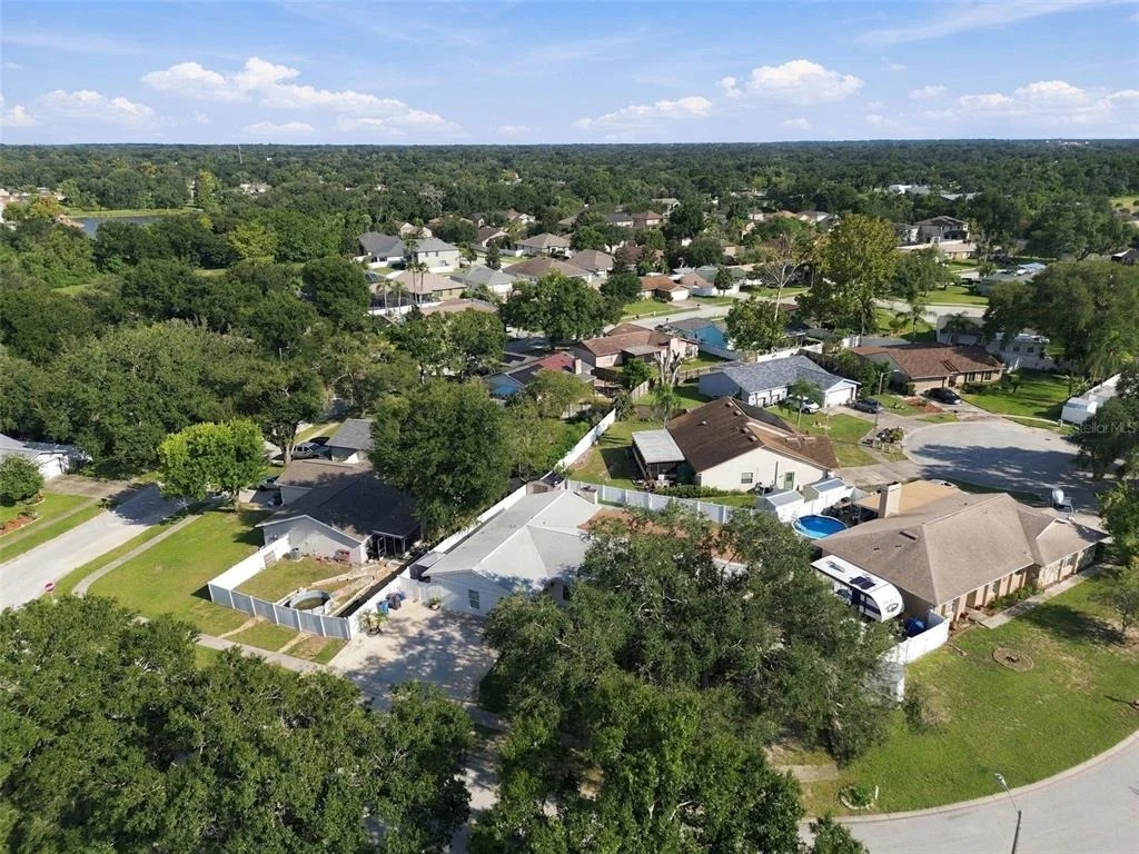 Photo of 1325 OAKCREST DRIVE