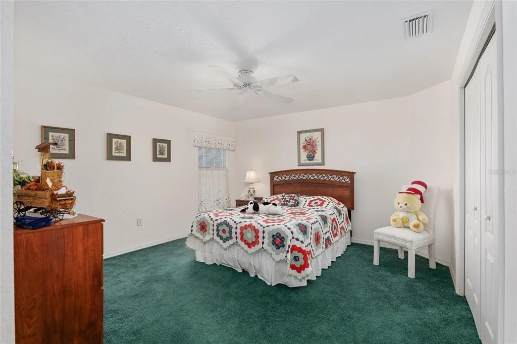 Photo of 999 NE 120 PLACE