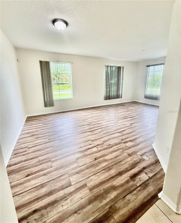 Photo of 91 SEA TRAIL