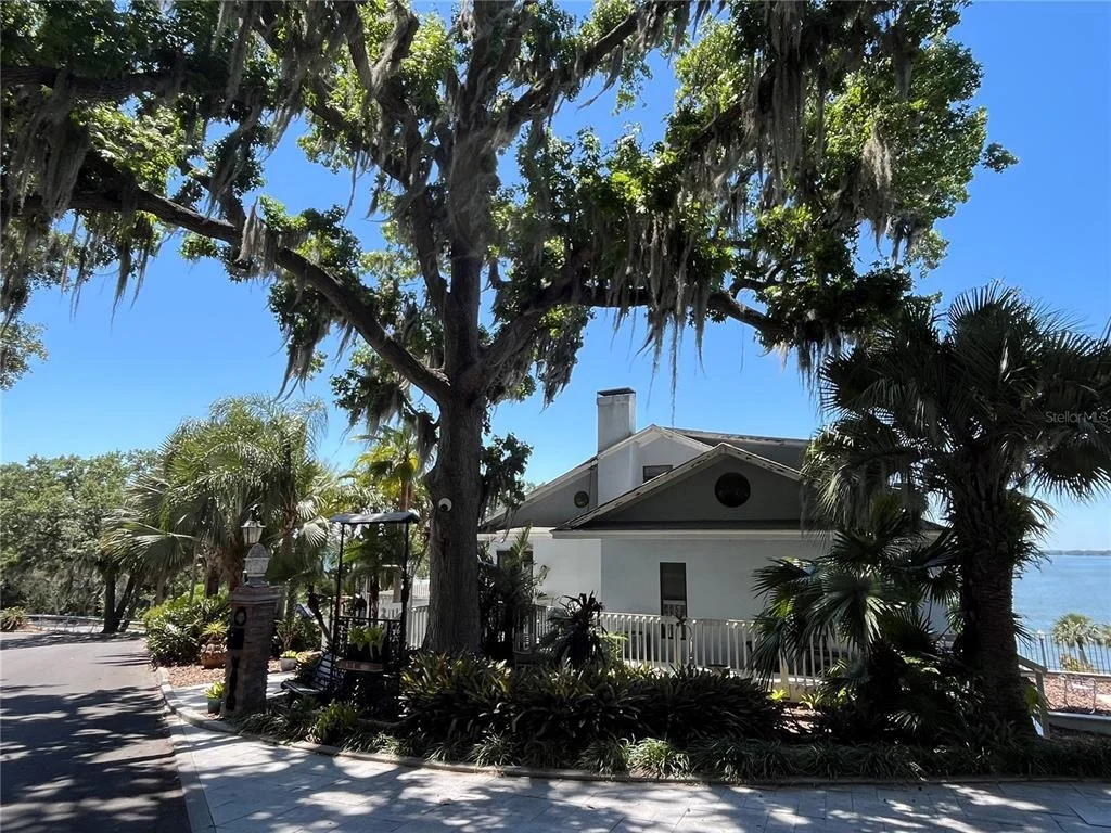 Photo of 629 HELEN STREET
