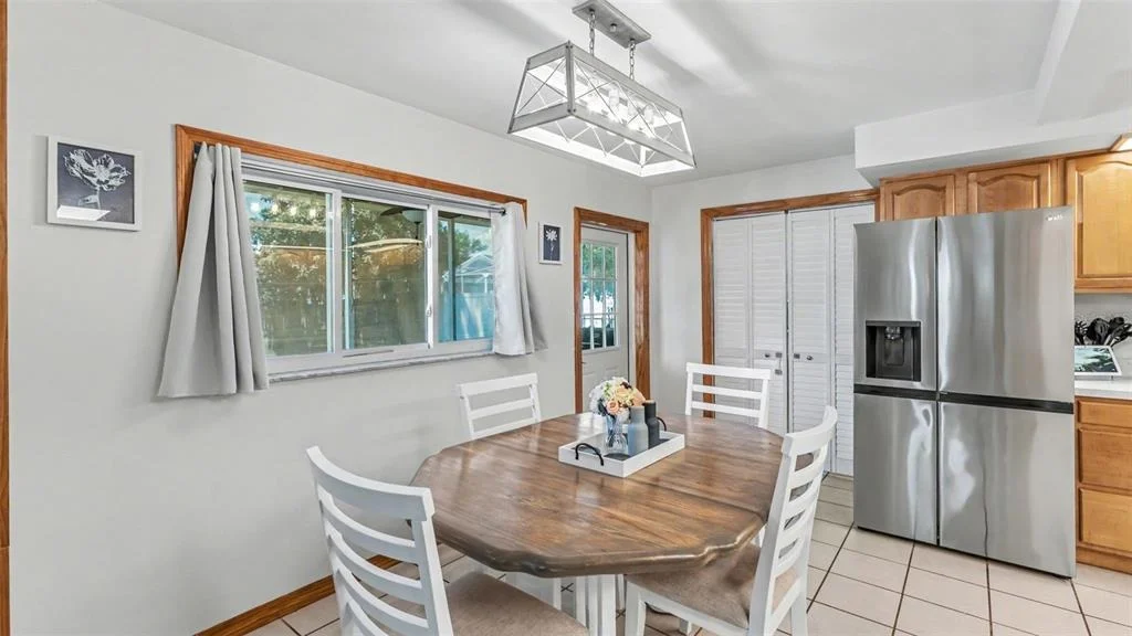 Photo of 680 SUNSET DRIVE