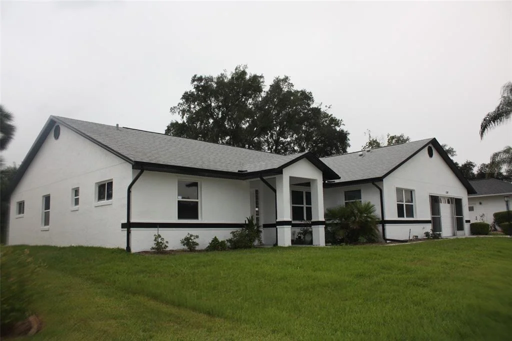 Photo of 26245 NEWCOMBE CIRCLE