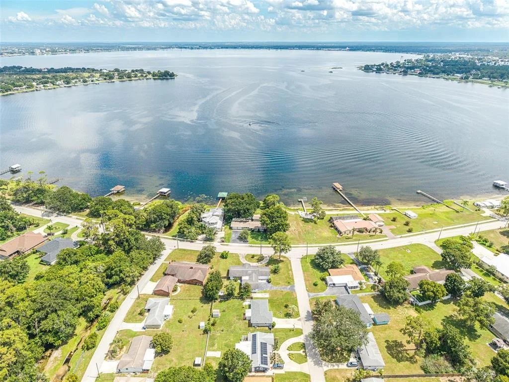 Photo of 3510 LAKEVIEW DRIVE