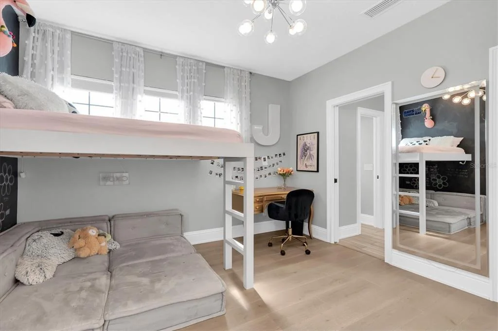Photo of 3099 BARBOUR TRAIL