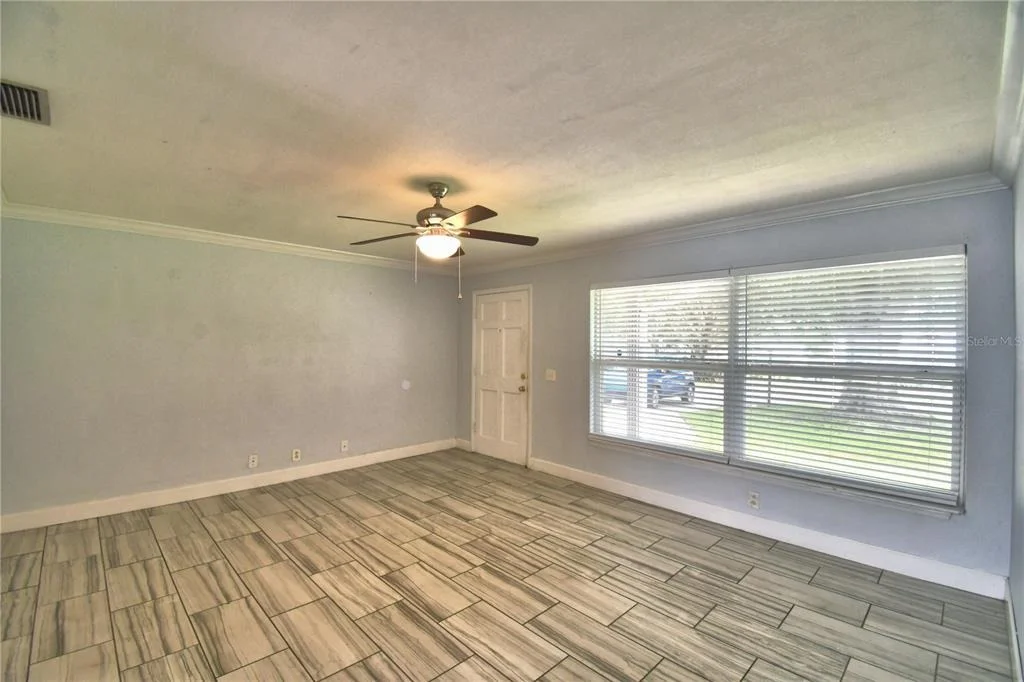 Photo of 153 BROWNING CIR