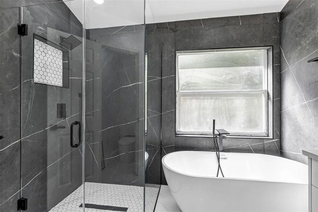 Photo of 13712 DEVLIN COURT