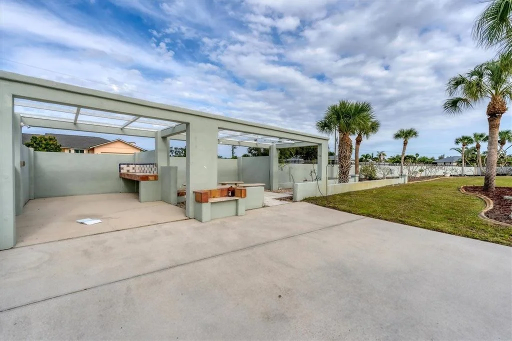 Photo of 342 GREEN DOLPHIN DRIVE