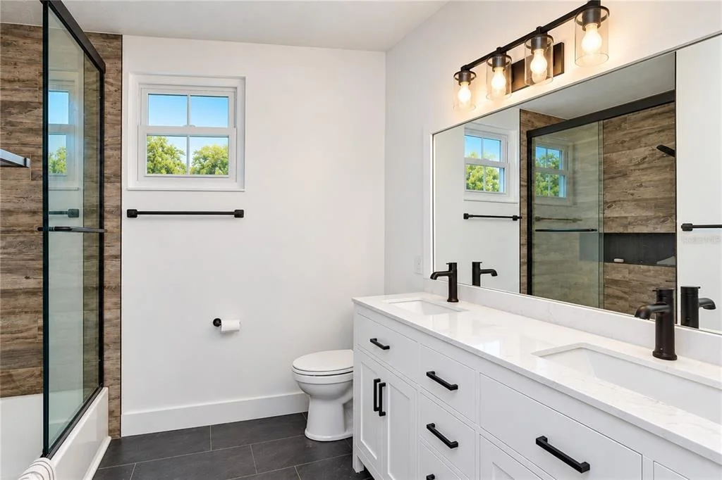 Photo of 901 WOODVIEW DRIVE