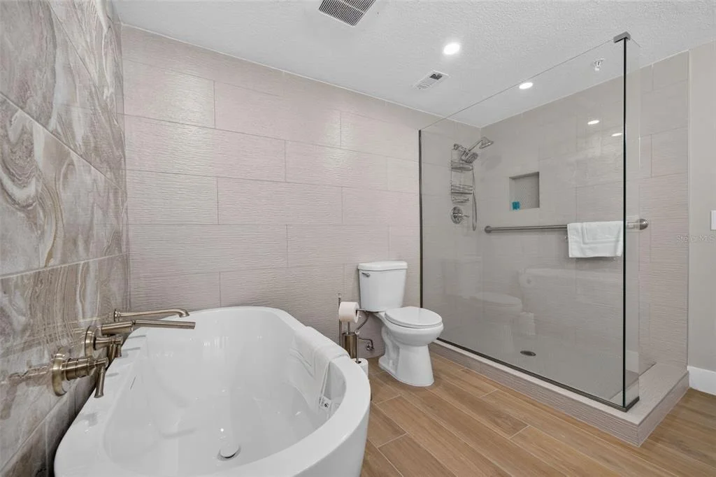 Photo of 401 63RD STREET
