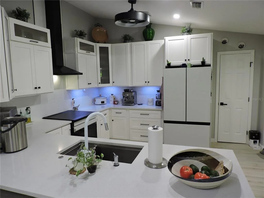 Photo of 905 COLONIAL ROAD