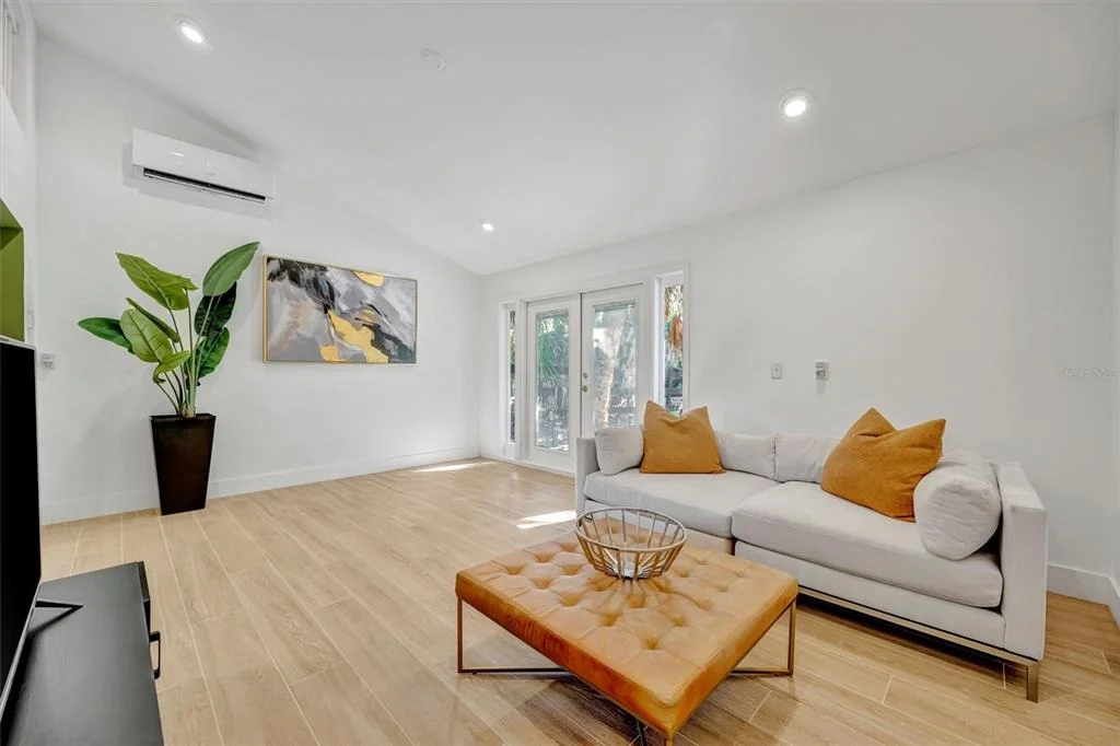 Photo of 403 LONGBOW TRAIL