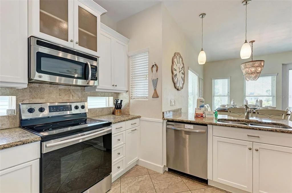Photo of 203 N HARBOR DRIVE