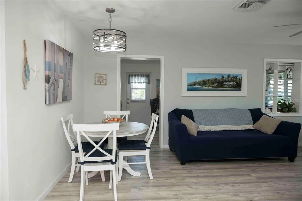 Photo of 6061 CORAL WAY