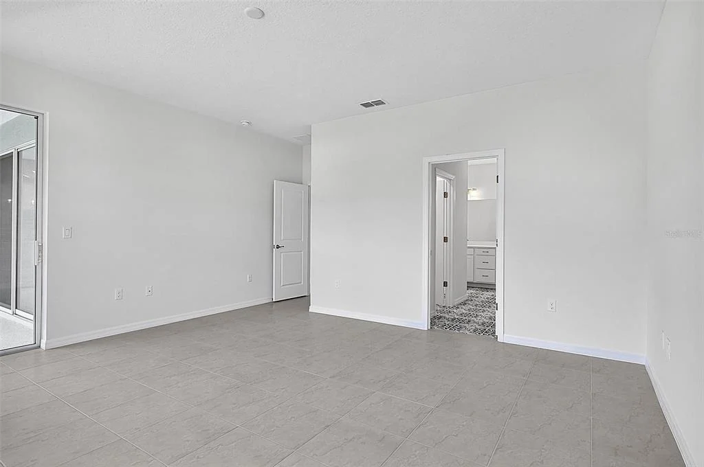 Photo of 10 PERSIMMON DRIVE