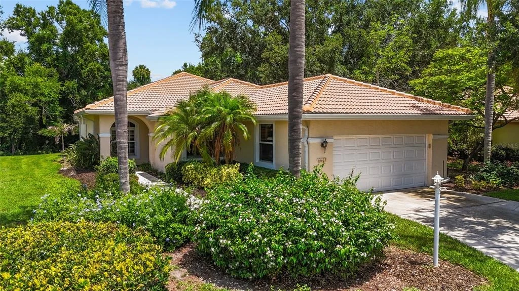 Photo of 6662 OAKBROOKE CIRCLE