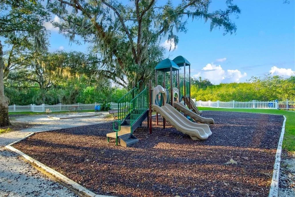 Photo of 540 FORE DRIVE