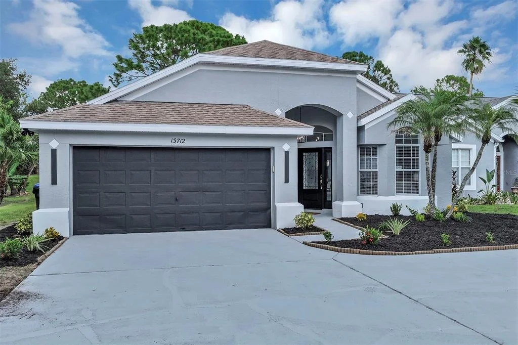 Photo of 13712 DEVLIN COURT