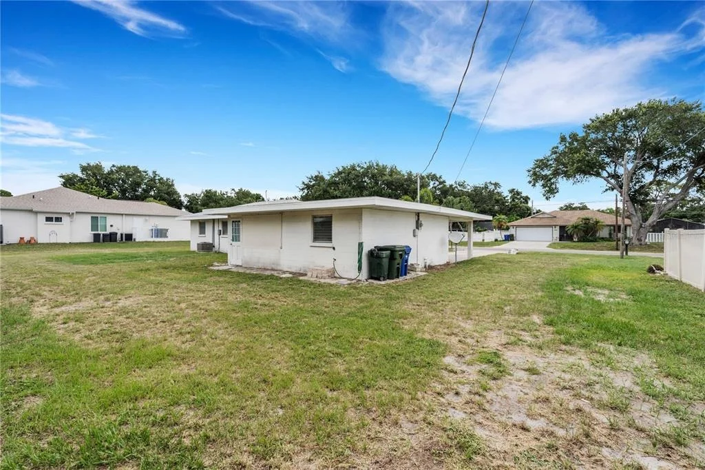Photo of 2830 SIESTA DRIVE