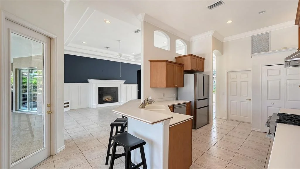 Photo of 335 PARK TRACE BOULEVARD
