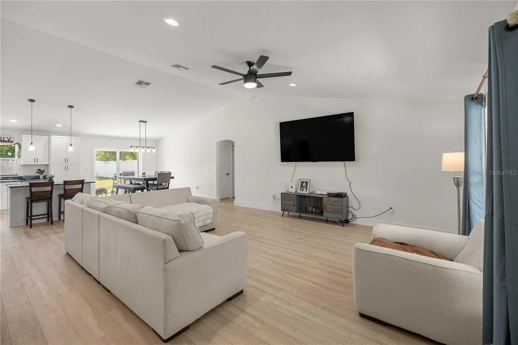 Photo of 6962 SE 124TH STREET