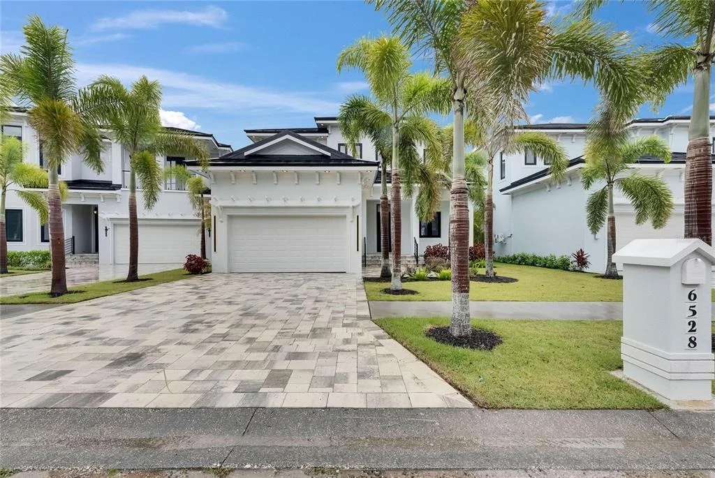 Photo of 6528 SIMONE SHORES CIRCLE