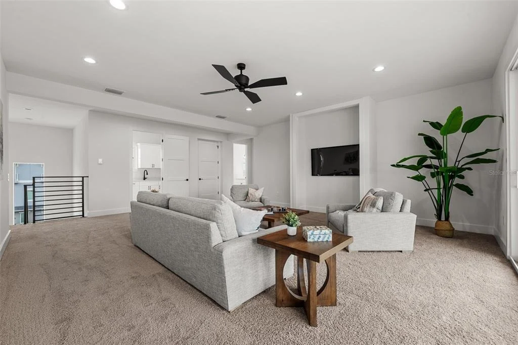 Photo of 597 BUTTONWOOD DRIVE