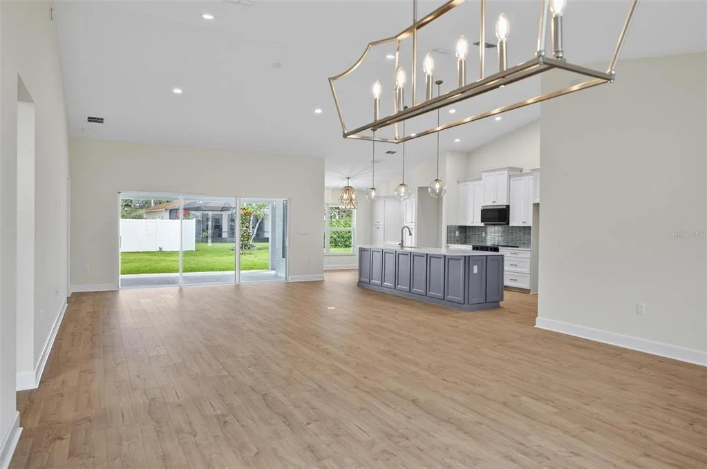 Photo of 15 ERIC DRIVE