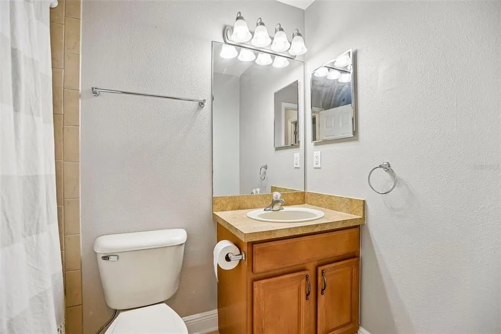 Photo of 5903 CAPE LOOP