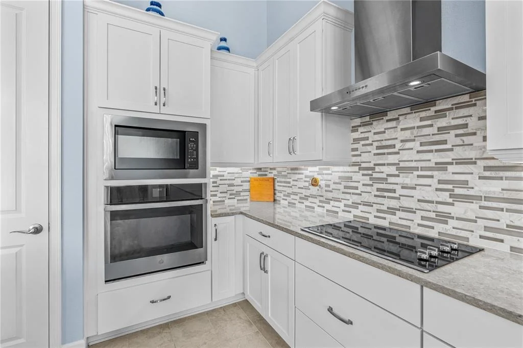 Photo of 268 MOSAIC BOULEVARD