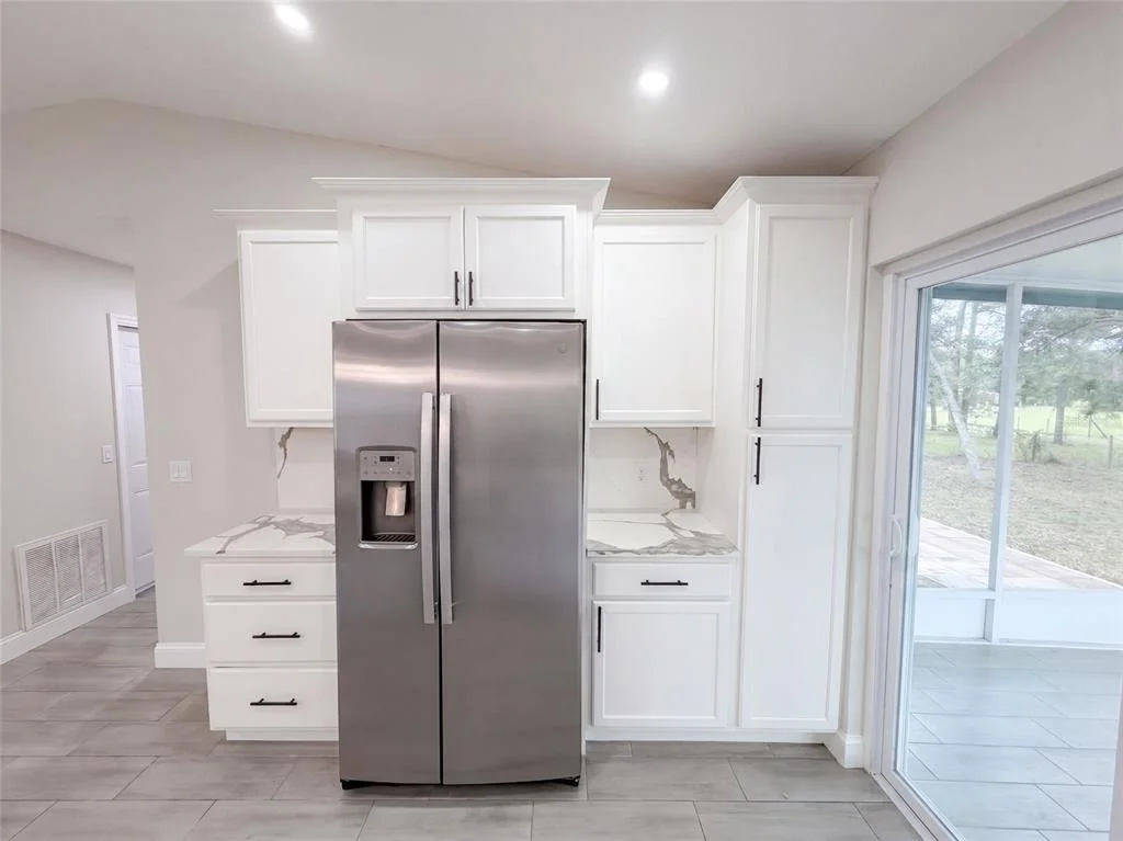 Photo of 8165 RIDGE ROAD