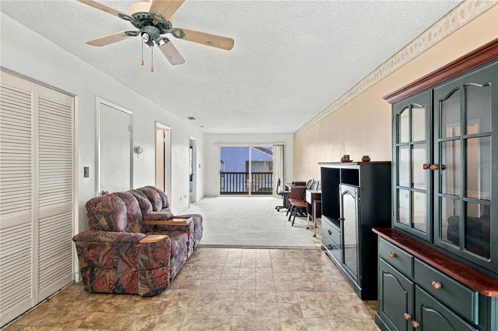 Photo of Unit F13 at 313 DIRKSEN DRIVE