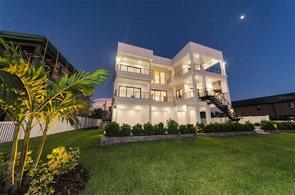 Photo of 43 DOLPHIN DRIVE