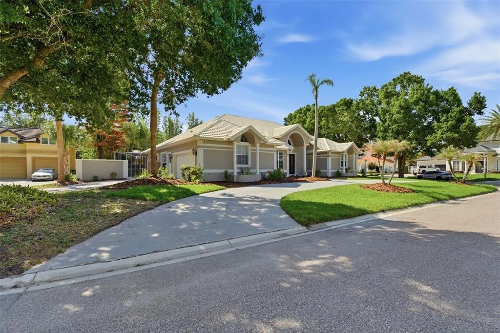 Photo of 8935 JONATHAN MANOR DRIVE