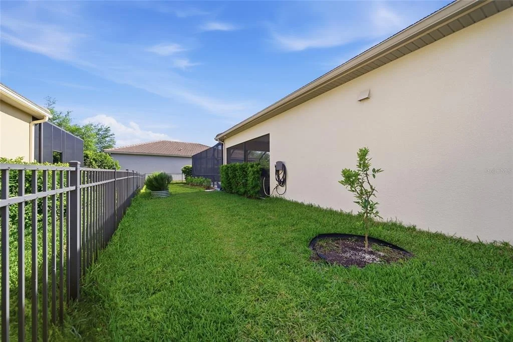 Photo of 2420 COCO PALM CIRCLE