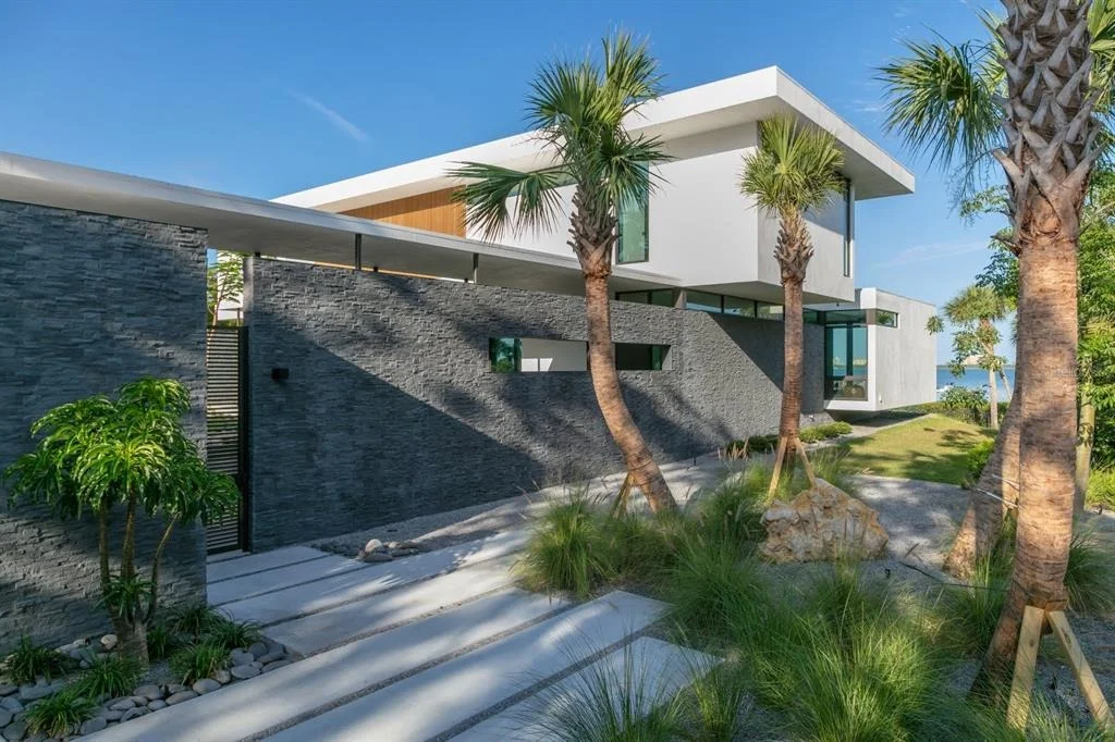 Photo of 1500 BAYVIEW DRIVE