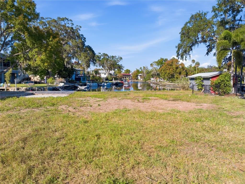 Photo of 00 CIRCLE DRIVE