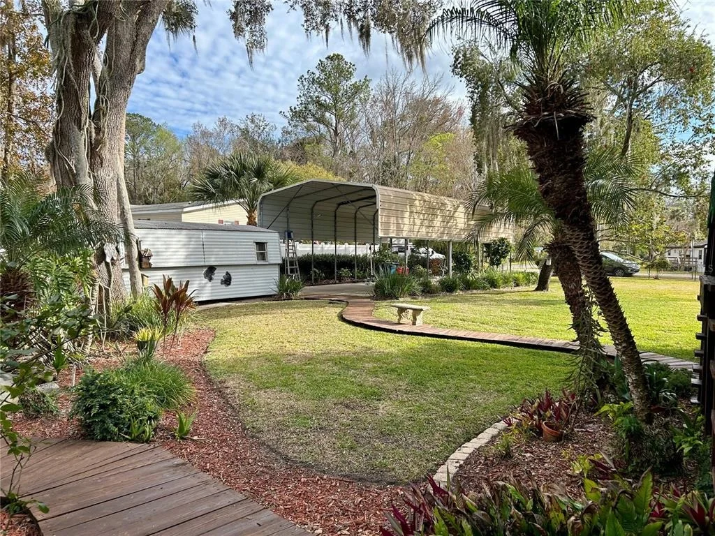 Photo of 55730 HOLIDAY  CIRCLE