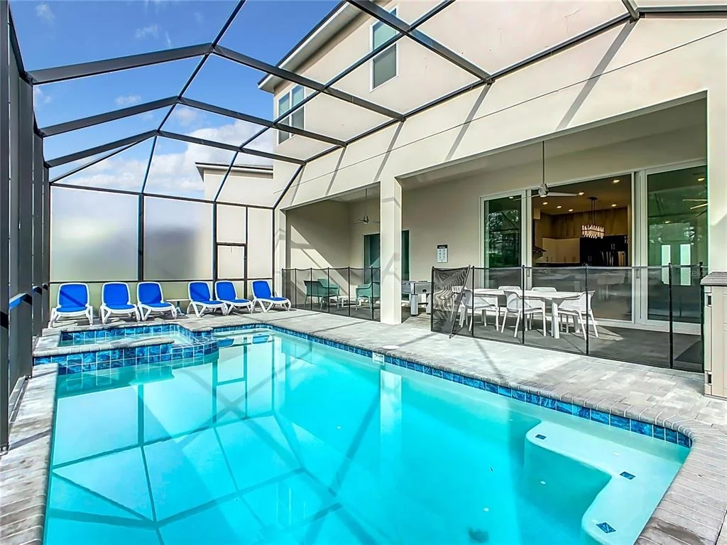 Photo of 2125 PINE OAK LOOP
