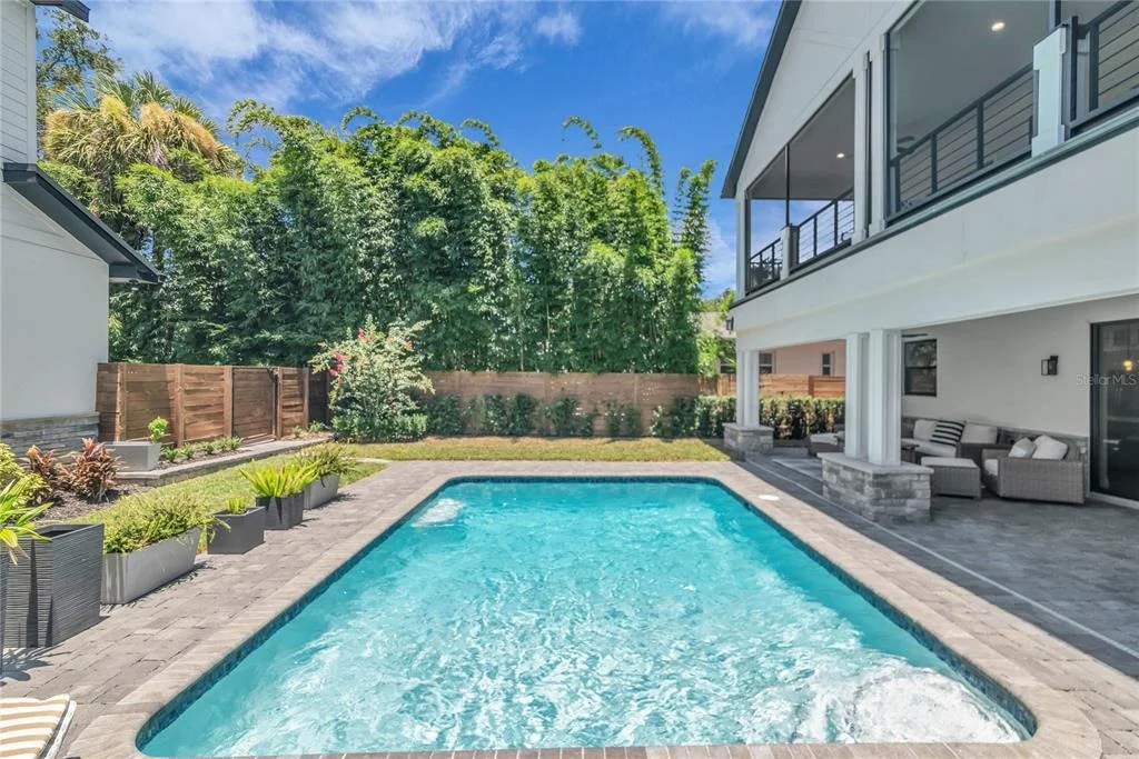 Photo of 1200 EDWARDS LANE