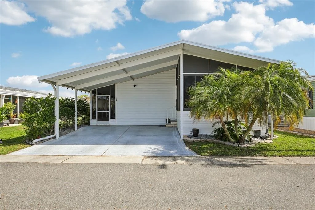 Photo of 358 LAKE WAY