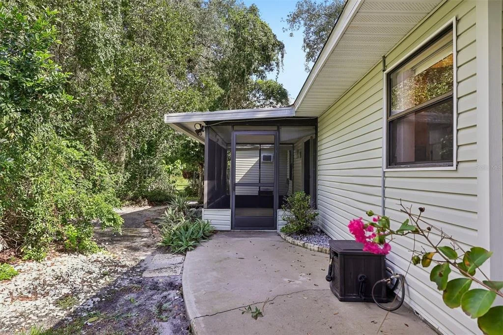 Photo of 21 ABERDEEN CIRCLE