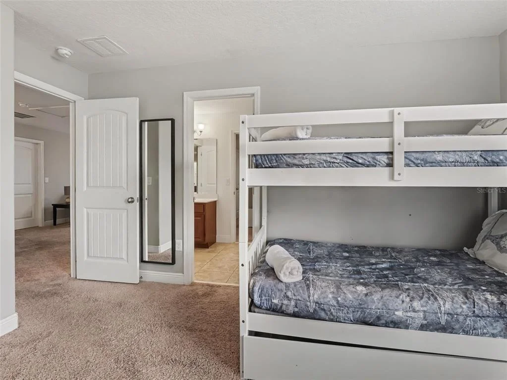 Photo of 4127 OAK TREE DRIVE