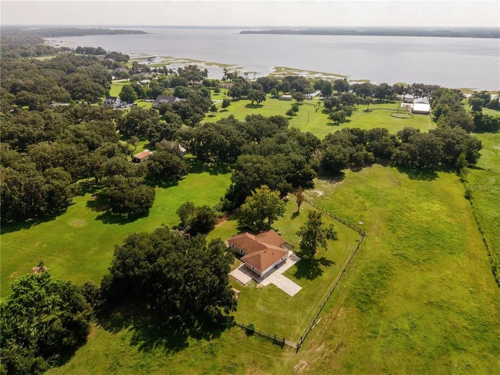 Photo of 3430 WESTSHORE DRIVE