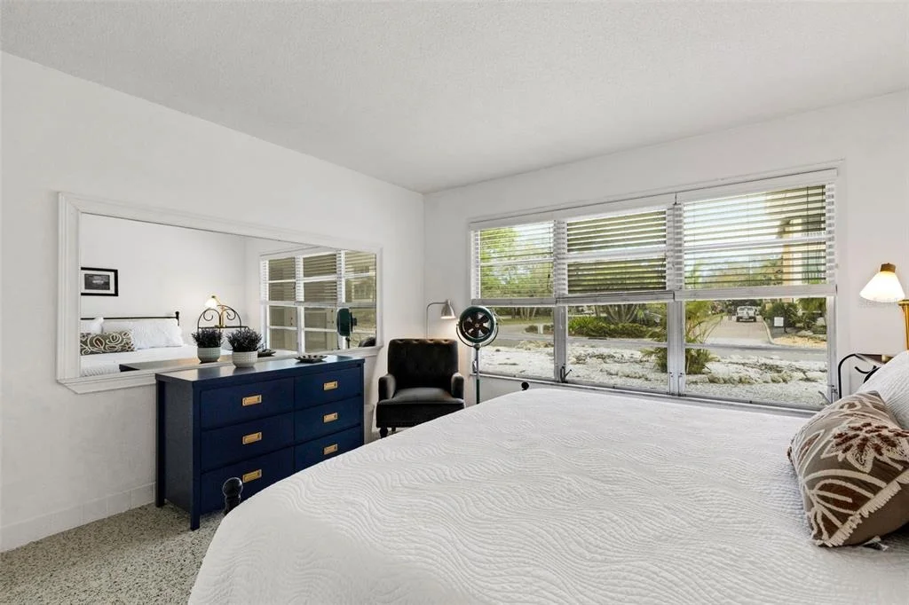 Photo of 531 GRANADA AVENUE