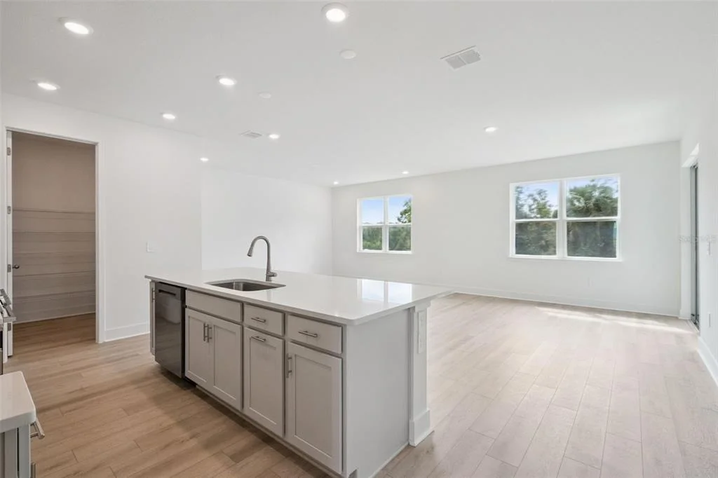 Photo of 786 EMERALD GROVE DRIVE