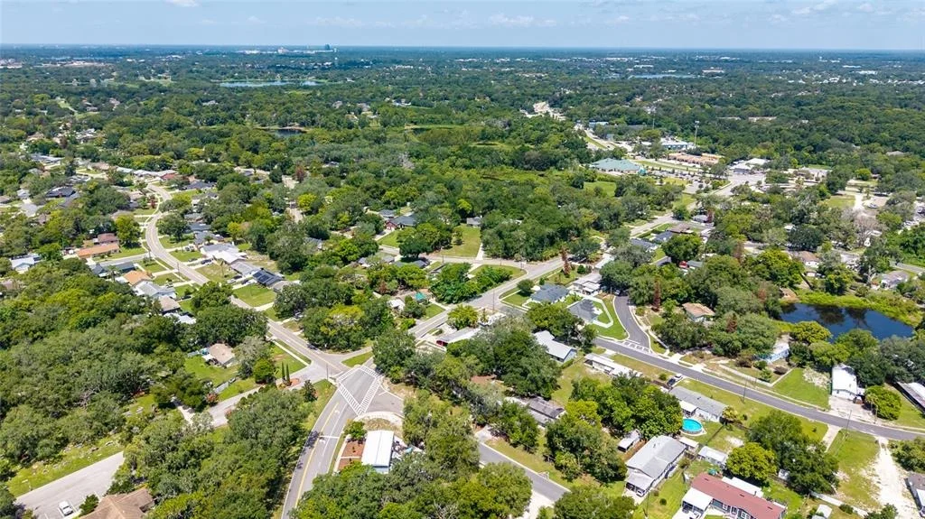 Photo of 1375 LAKE DRIVE