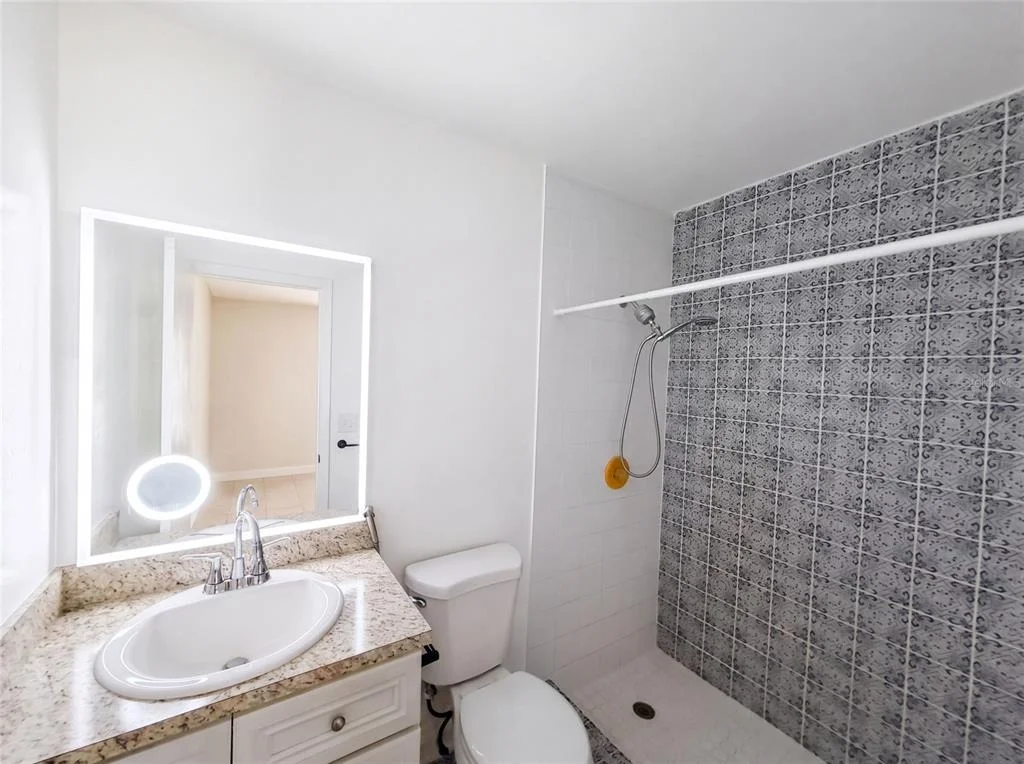 Photo of 7233 THOMAS JEFFERSON CIRCLE W